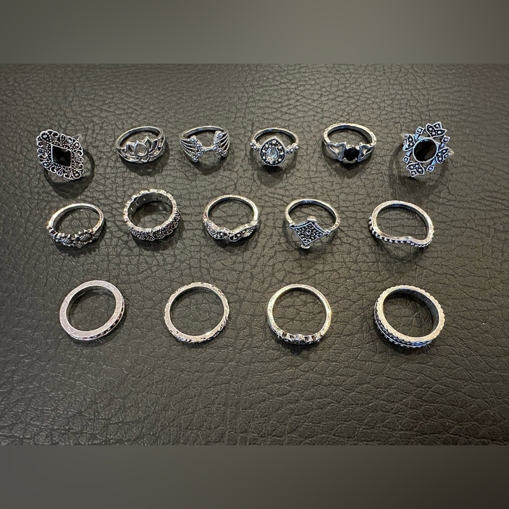 15 Silver Fashion Ring Set